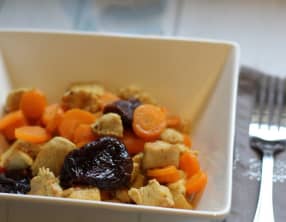 Sauté de dinde aux carottes et pruneaux