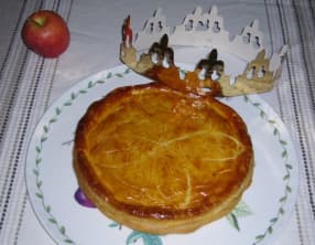 Galette des rois aux pommes et caramel beurre salé