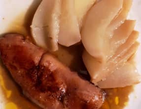 Foie gras poêlé, à la poire et aux épices