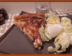 Quiche au Camembert, noix et miel