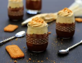 Mousse au chocolat et chantilly spéculoos