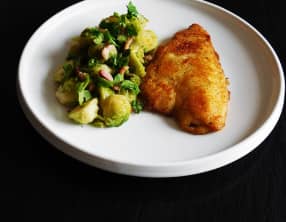 Filet de limande façon meunière et choux de Bruxelles au lard
