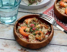 Salade de quinoa aux crevettes, pamplemousse et grenade