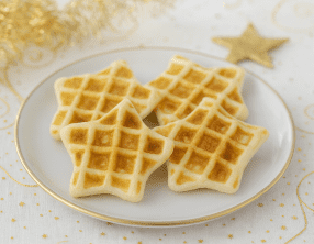 Gaufres étoilées au saumon fumé et au fromage à l’ail et aux fines herbes