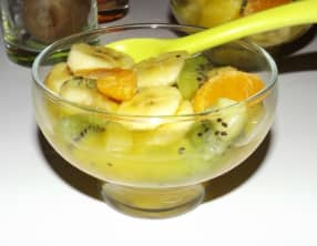 Salade de fruits exotiques au vinaigre à la pulpe de fruit de la passion