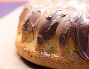 Bundt cake au chocolat et aux noisettes