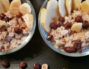 Porridge aux flocons d'avoine et fruits