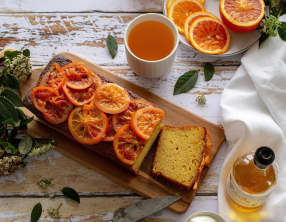 Gâteau à l'orange, huile d'olive et safran