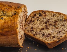 Gâteau du matin aux bananes et pépites de chocolat