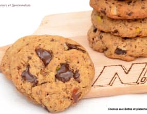 Cookies aux dattes, chocolat et pistaches