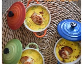 Ravioles aux saint-jacques sauce safranée