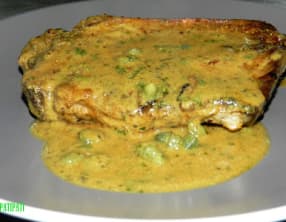 Côte de porc sauce moutarde-cornichons