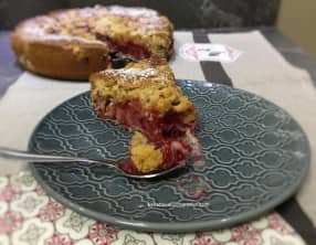 Gâteau aux framboises et son crumble crunchy muesli