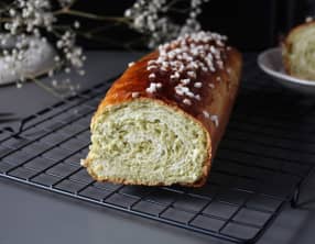 Pain brioché au matcha