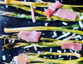 Poireaux au jambon et au fromage