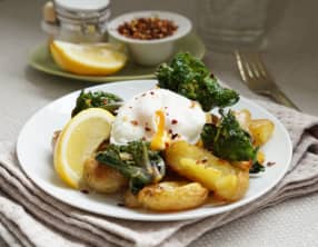 Pommes de terre grenaille, kalettes et oeuf poché