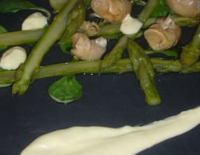 Salade de bulots aux asperges et Aïoli au gingembre