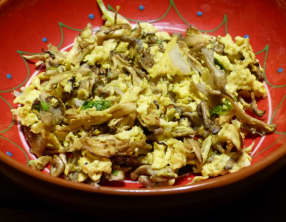 Oeufs brouillés aux pleurotes