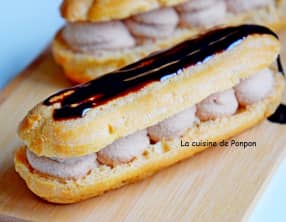 Éclair garni de mousse de foie gras au poivre de Sichouan
