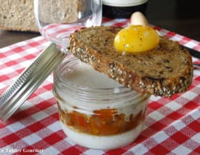 L'oeuf en deux façons de Pierre Augé