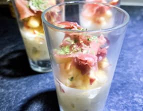 Verrines Saint-Moret, pommes et jambon cru