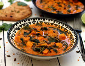 Dahl de patate douce et épinards au lait de coco