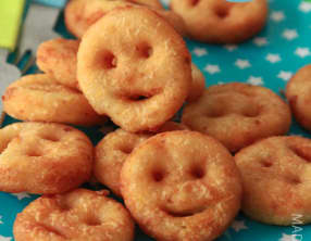 Pommes de terre frites sourires