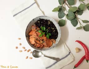 Patates douces rôties et sauce à la cacahuète