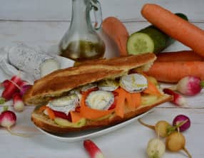 Sandwich chèvre et légumes