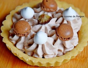 Tartelette garnie de chantilly à la crème de marron