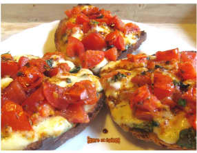Tartines à la caprese