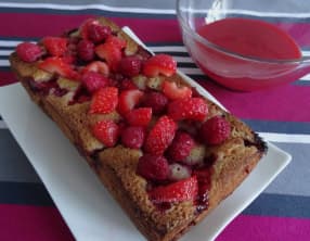 Grand financier aux fraises et framboises