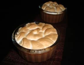 Crème au chocolat noir meringuée