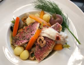 Nage de poissons safranée