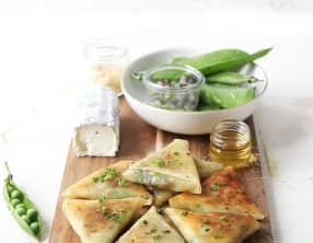 Samoussa fromage de chèvre AOP, petits pois, amandes et miel