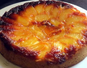 Gâteau renversé aux poires