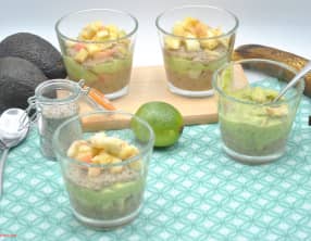Pudding chia, pomme, banane, avocat