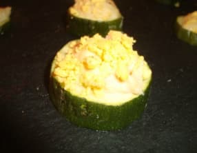 Courgettes mimosa au thon et au piment d'Espelette