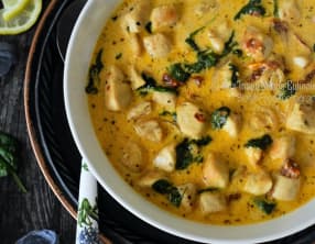 Poulet à la crème aux épinards