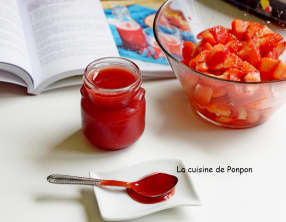 Sirop de fraise à la badiane, vegan