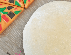 Pâte à pizza épaisse et moelleuse