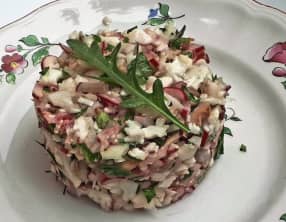 Méli-mélo de chou-fleur, radis et maquereau fumé