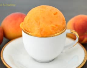Sorbet à l’abricot et amande amère