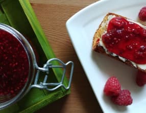 Confiture de framboises et cerises