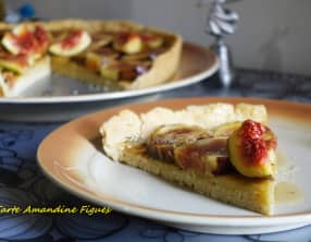 Tarte amandine aux figues fraîches du jardin