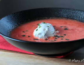 Soupe glacée de pastèque à la ricotta