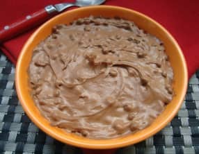 Mousse au chocolat noir, mascarpone et perles du japon