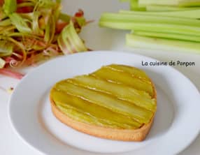 Coeur de rhubarbe à la crème d'amande