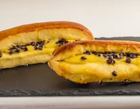 Brioche suisse à la crème pâtissière et aux pépites de chocolat