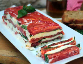Terrine de tomate à la mozzarella et basilic